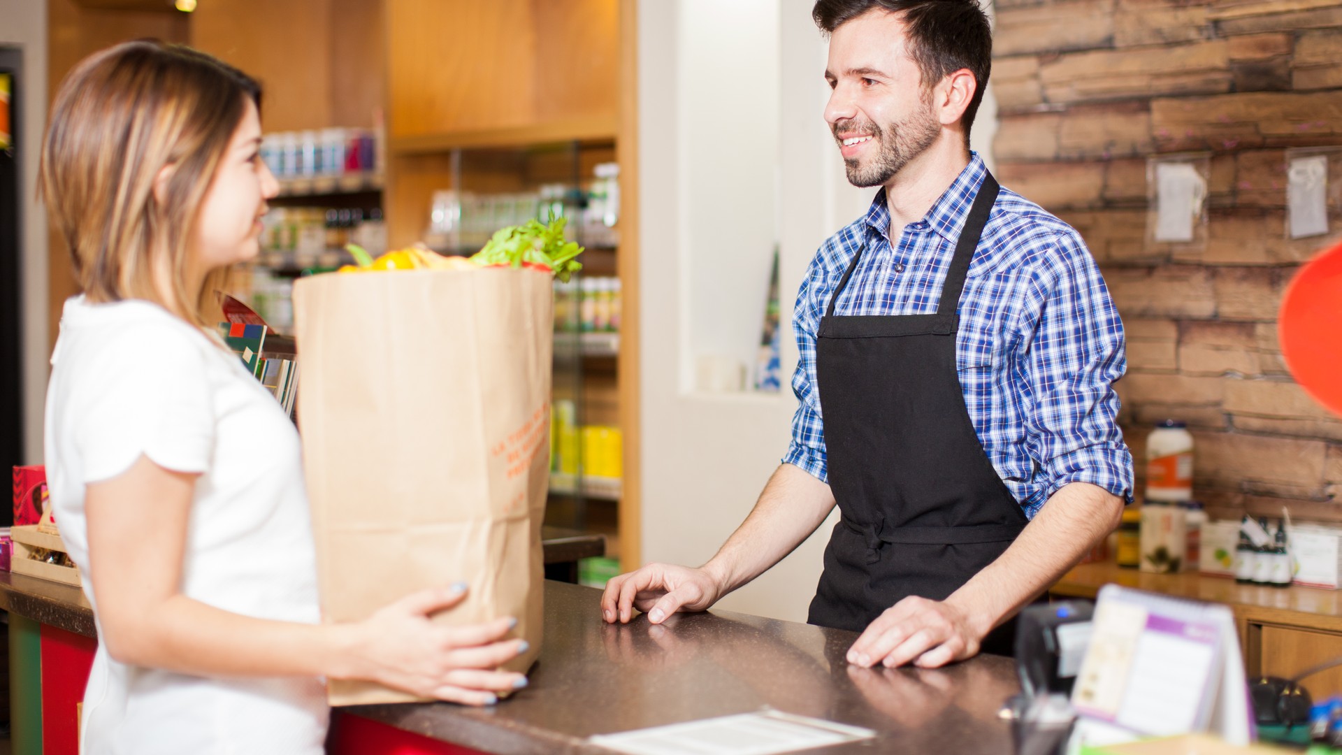 Cash-handling-Convenience-store-16-9