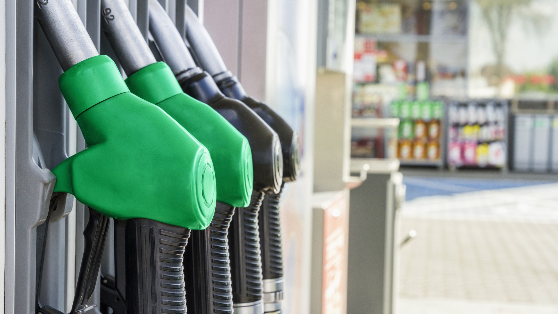 Cash-handling-gas-petrol-stations-16-9